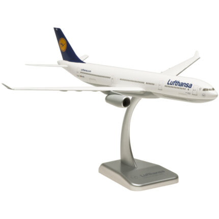 MODEL AIRBUS A330-300 LUFTHANSA D-AIKL