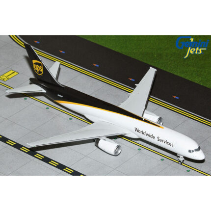 MODEL BOEING B757-200F UPS AIRLINES N465UP