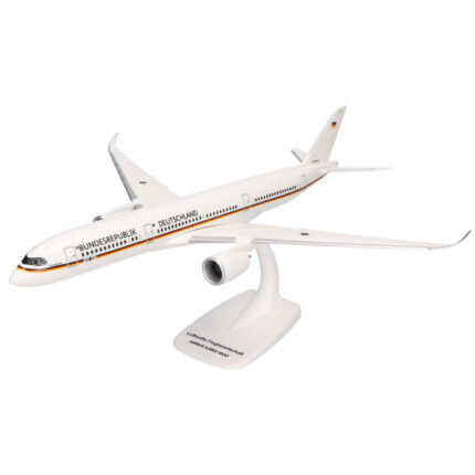 MODEL AIRBUS A350 LUFTWAFFE FLUGBEREITSCHAFT 10+01 "KONRAD ADENAUER"