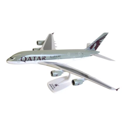 MODEL AIRBUS A380 QATAR AIRWAYS 1:200